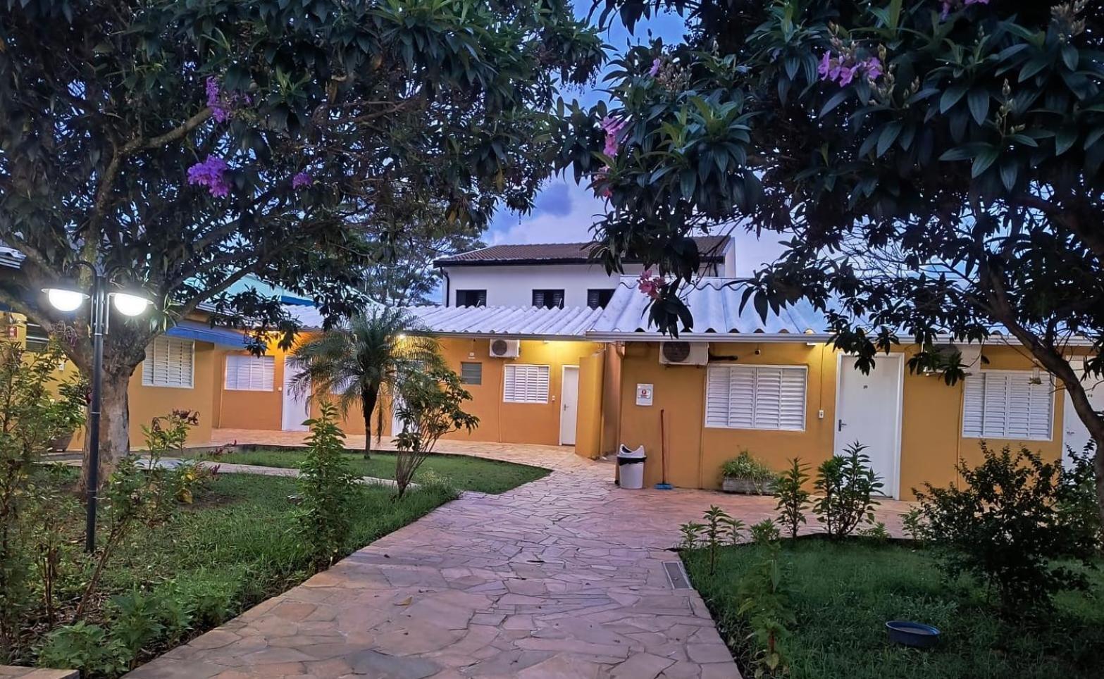 Unibarao Hotel -Proximo As Universidades Unicamp-Puc-Hospitais -Bancos-Restaurantes-Praca Capital -Shopping Dom Pedro - Expo Dom Pedro-Ceasa カンピーナス エクステリア 写真