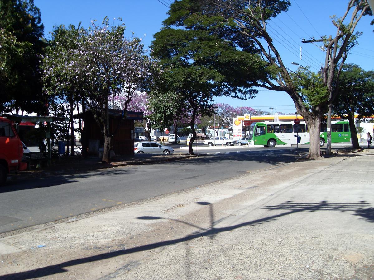 Unibarao Hotel -Proximo As Universidades Unicamp-Puc-Hospitais -Bancos-Restaurantes-Praca Capital -Shopping Dom Pedro - Expo Dom Pedro-Ceasa カンピーナス エクステリア 写真